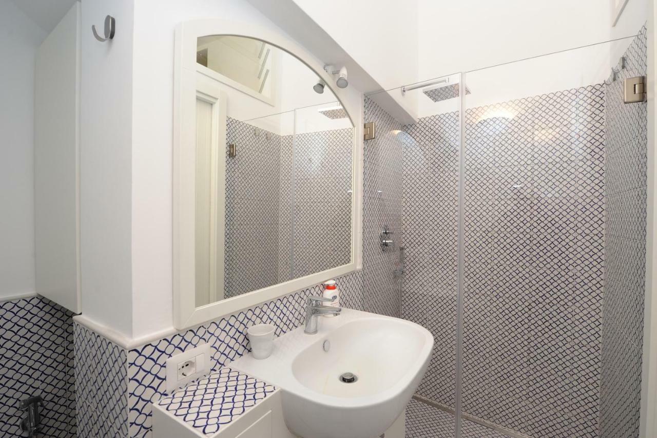 Residenza Piccolomini Apartment Amalfi Bagian luar foto